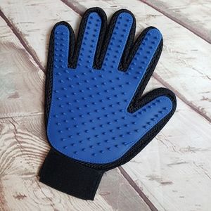 PET GROOMING GLOVE BRUSH BY MR PEANUT RIGHT HAND
